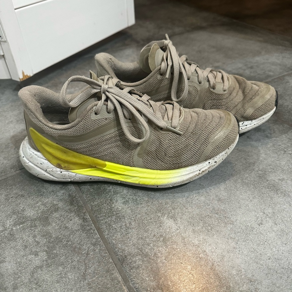 Lululemon Blissfeel 2 Running shoes women’s 7.5